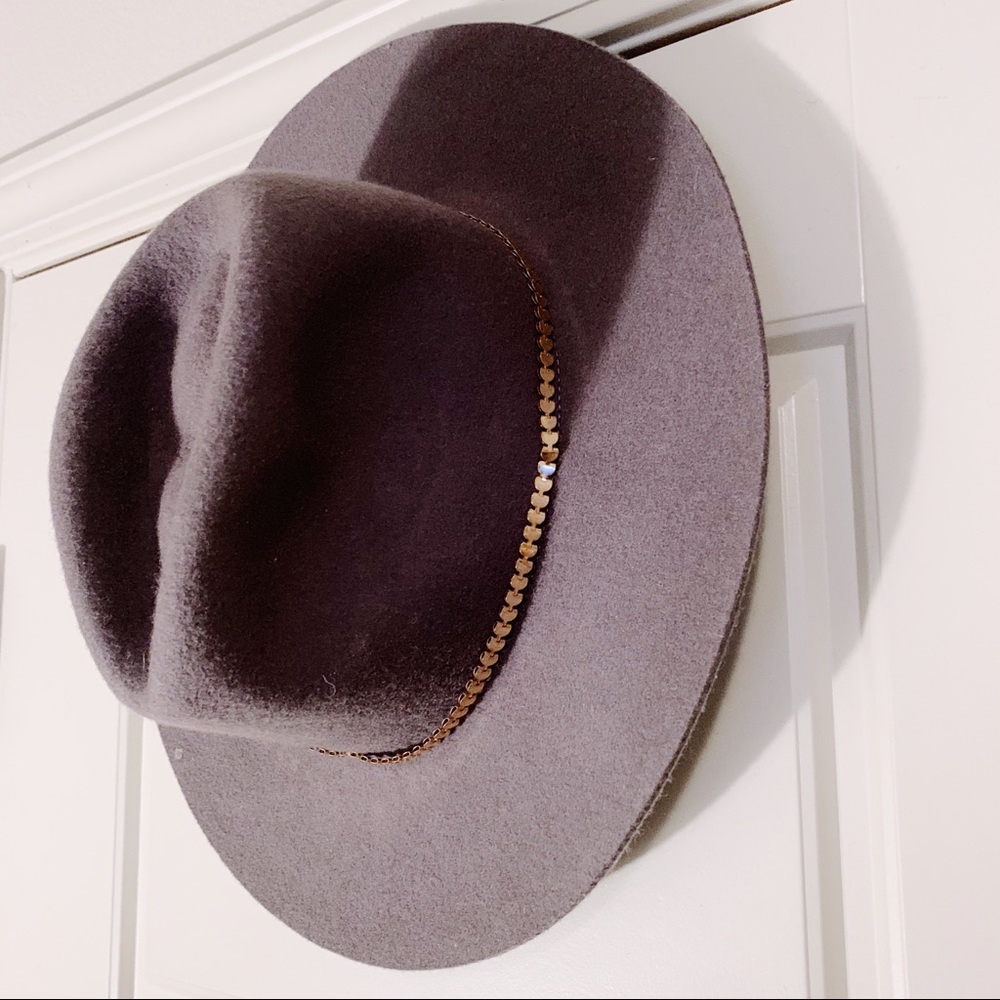 Grey felt floppy hat